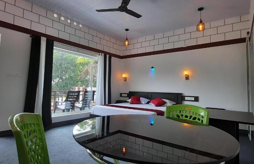 Linn View Home Stay Munnar Exteriör bild