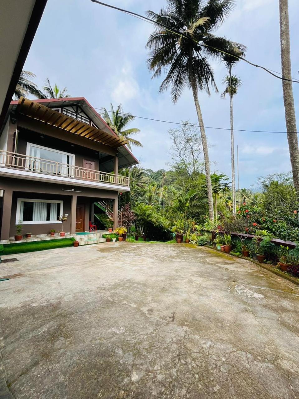 Linn View Home Stay Munnar Exteriör bild