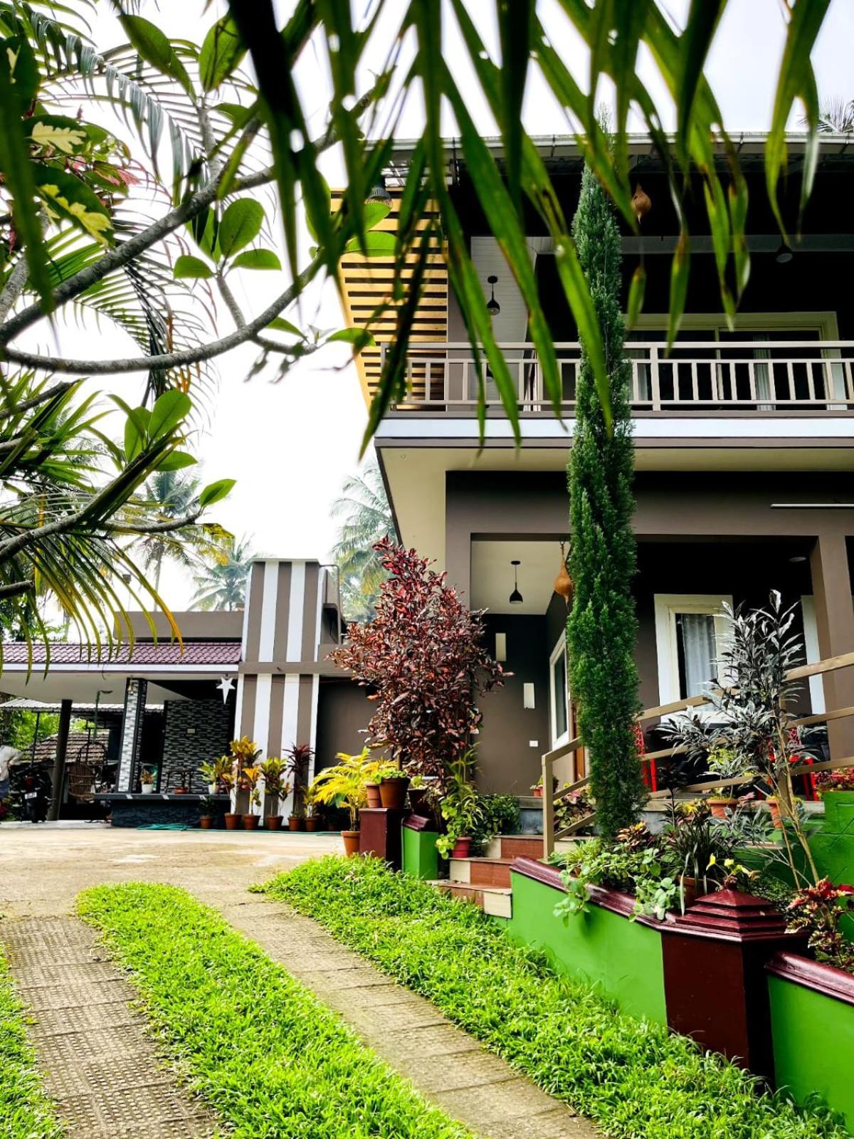 Linn View Home Stay Munnar Exteriör bild