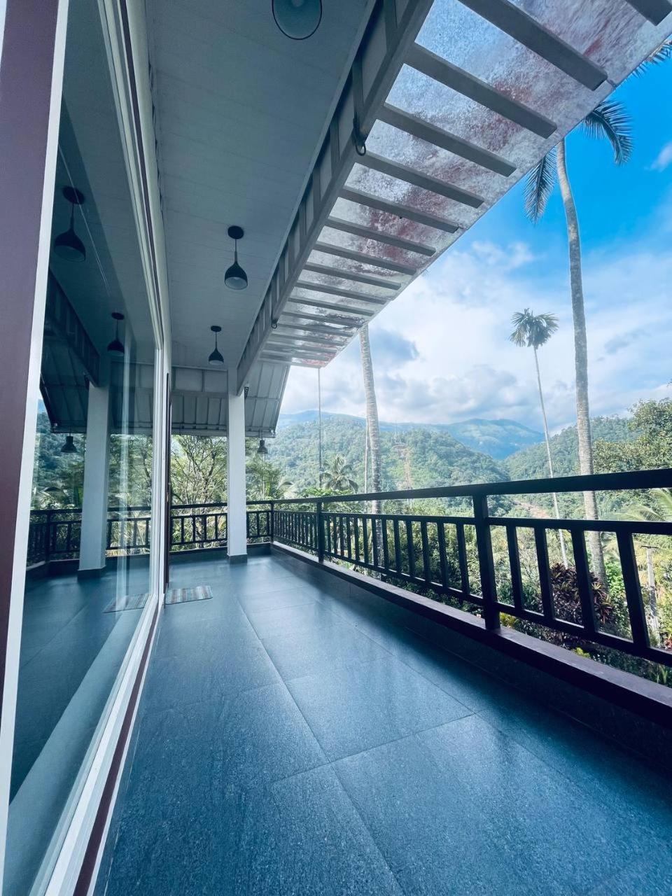 Linn View Home Stay Munnar Exteriör bild