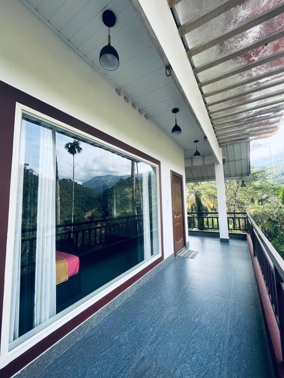 Linn View Home Stay Munnar Rum bild