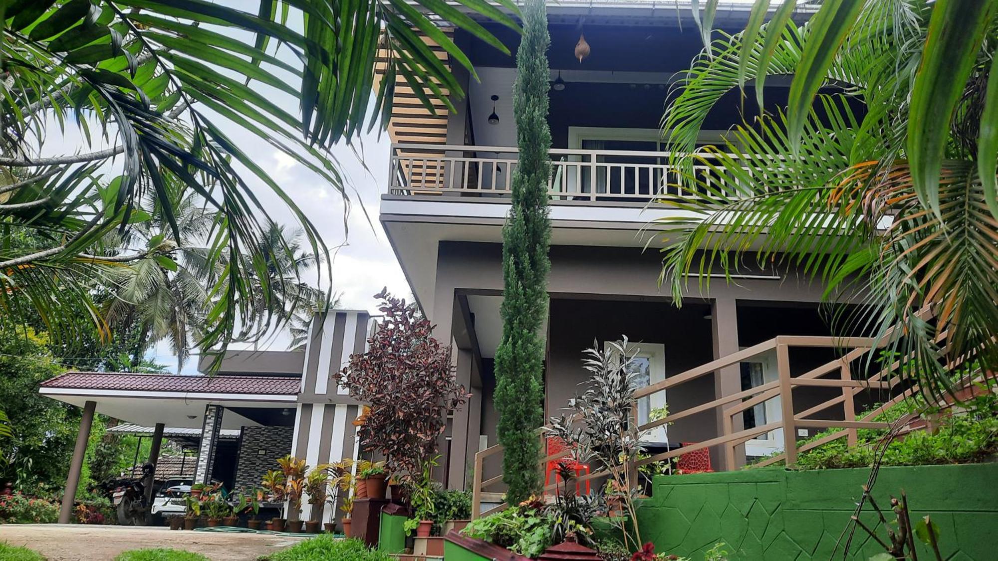 Linn View Home Stay Munnar Rum bild